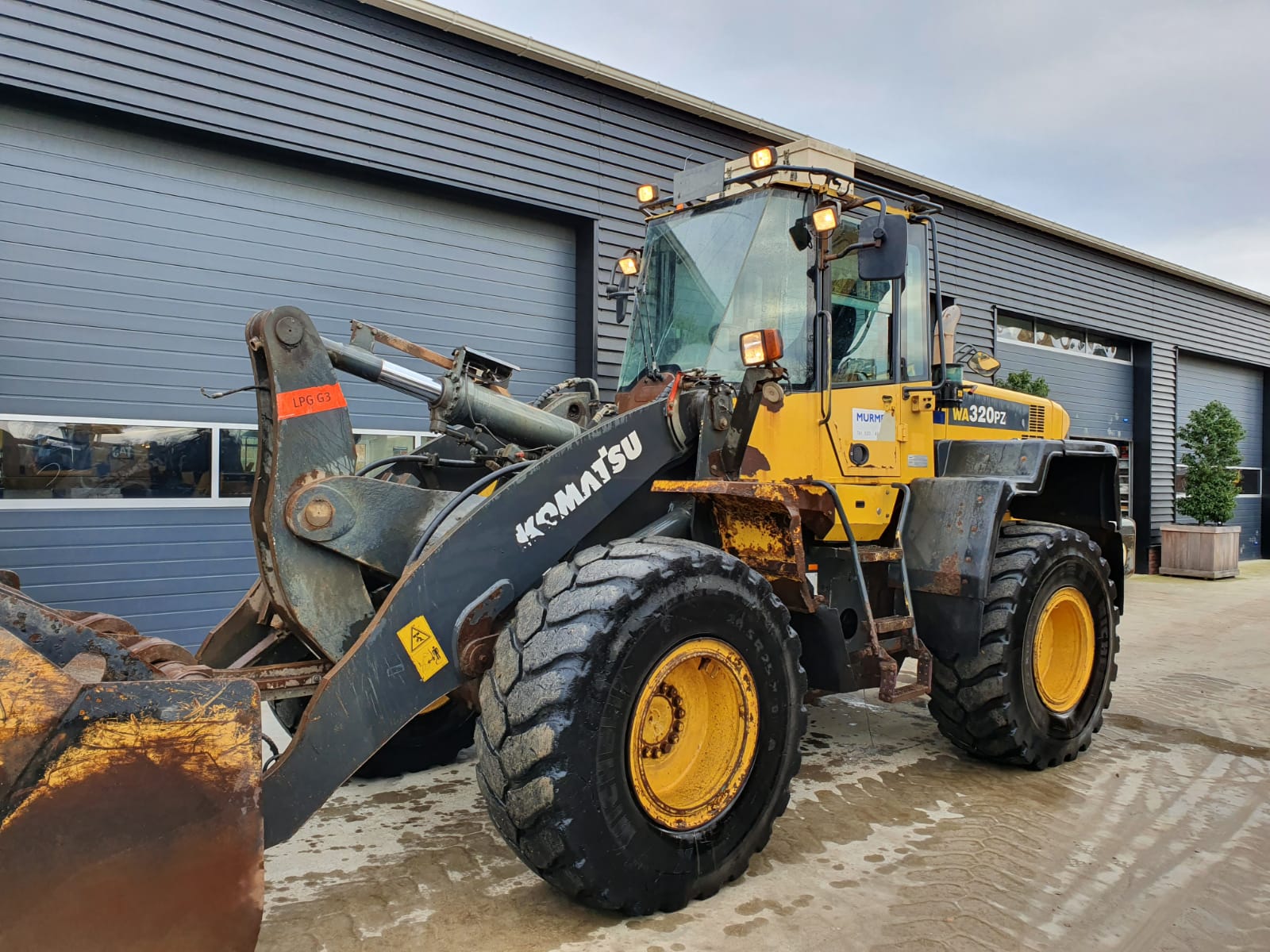 2009 KOMATSU WA320PZ-6